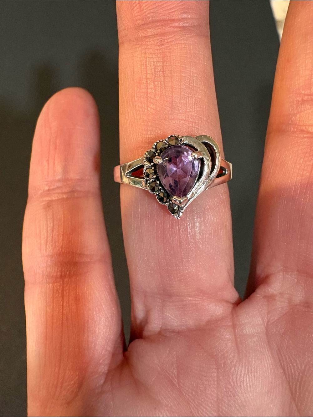 Vintage 925 Silver Heart Teardrop Amethyst Ring - Size 7.5